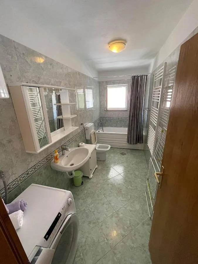 Zajim Apartment Умаг