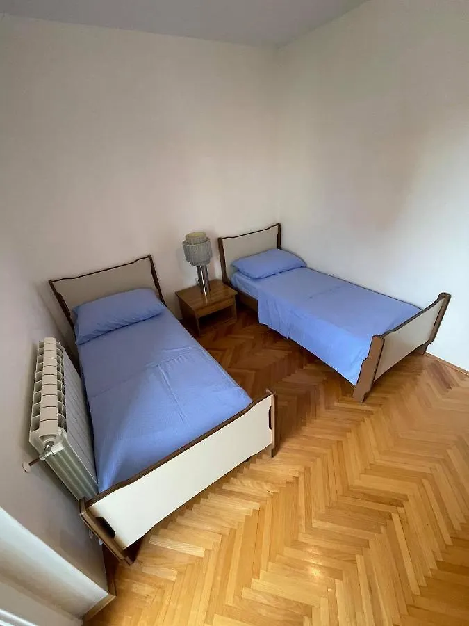 Zajim Apartment Умаг